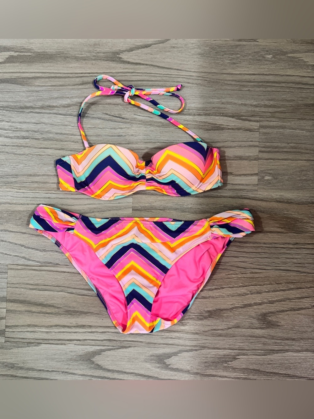 Victoria’s Secret Y2K Chevron Print Bikini Multicolor Bandeau 34A Top L Bottoms